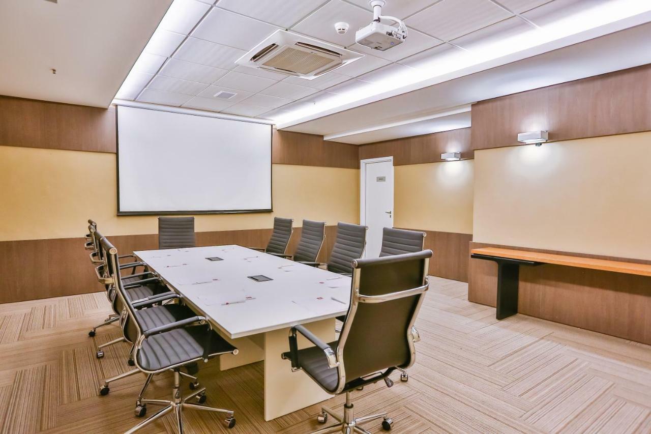 Transamerica Collection גויאניה מראה חיצוני תמונה A meeting room