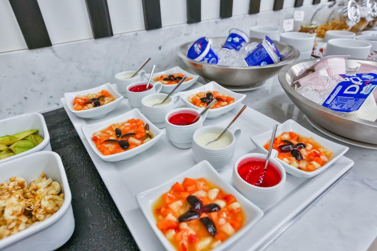 Transamerica Collection גויאניה מראה חיצוני תמונה A selection of fruit salad
