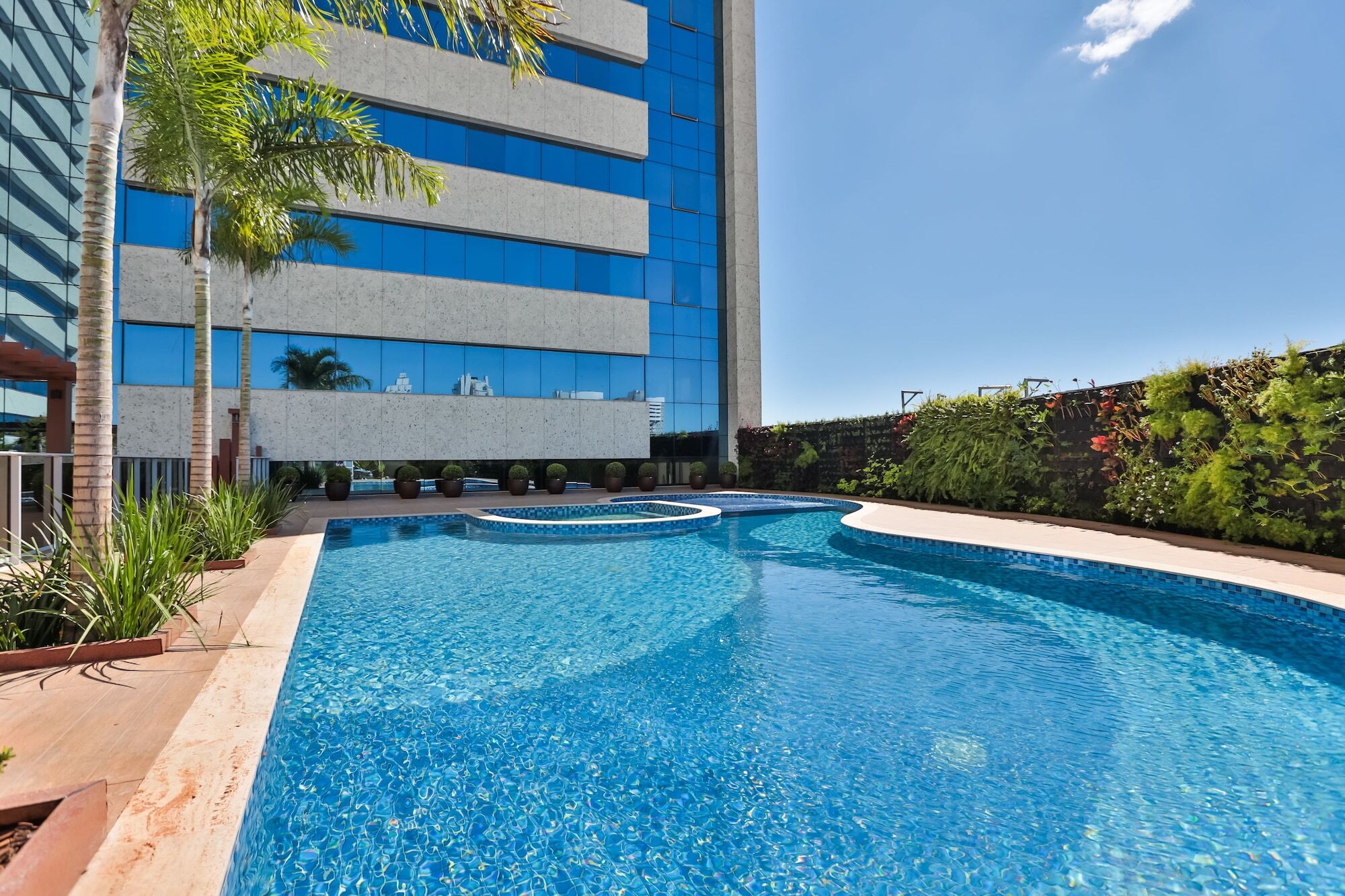 Transamerica Collection גויאניה מראה חיצוני תמונה The pool at the hotel